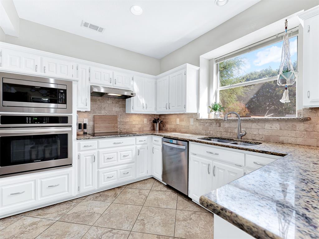2904 Oak Bend Court