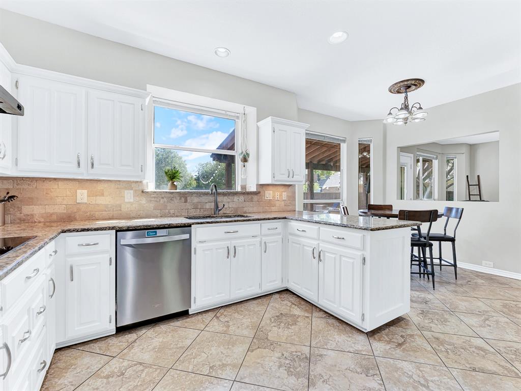 2904 Oak Bend Court
