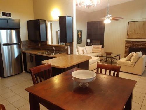 Frisco Heights Add - Residential Lease