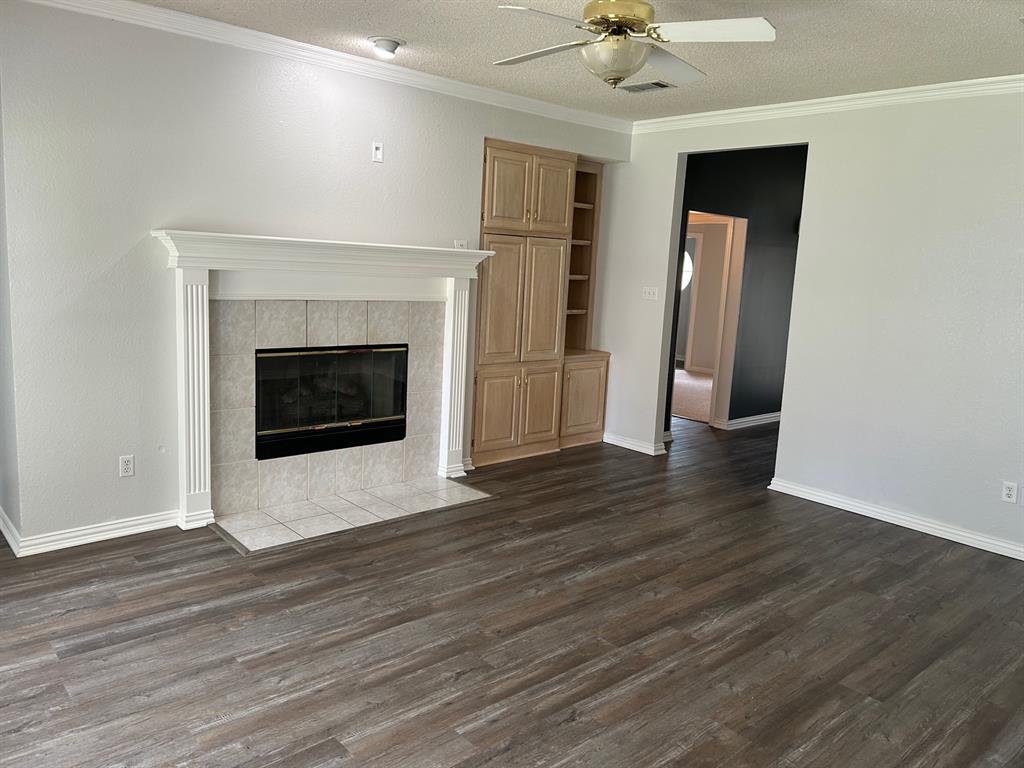 Oaks The Mansfield - Residential Lease