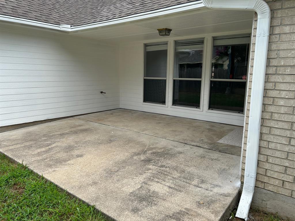 Oaks The Mansfield - Residential Lease