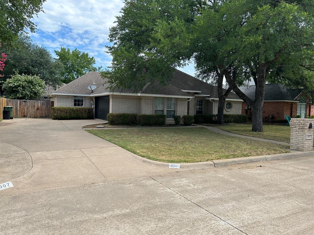 Oaks The Mansfield - Residential Lease