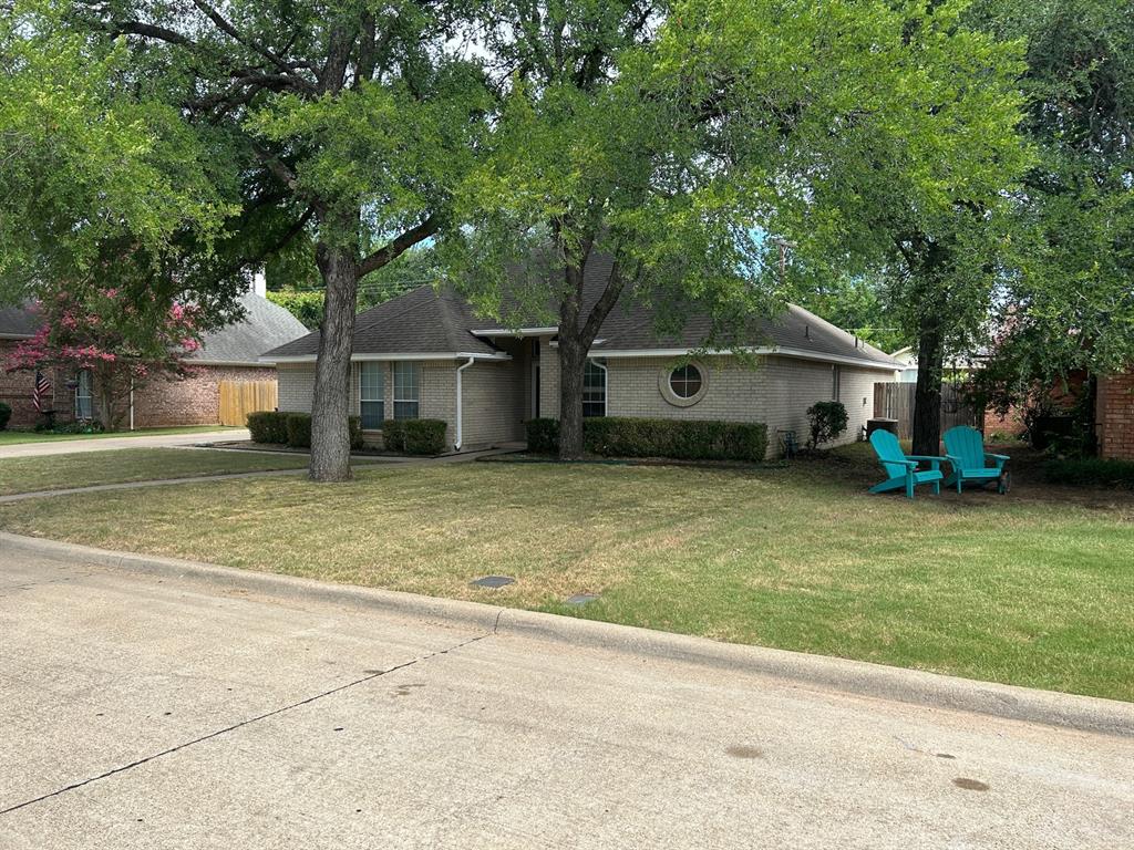 Oaks The Mansfield - Residential Lease