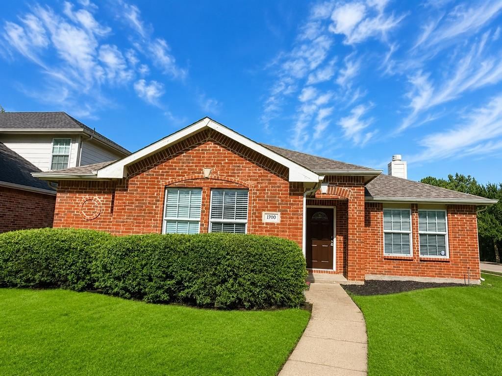 Photo of 1700 White Rock Court, Allen, TX 75002 (MLS # 21320554)