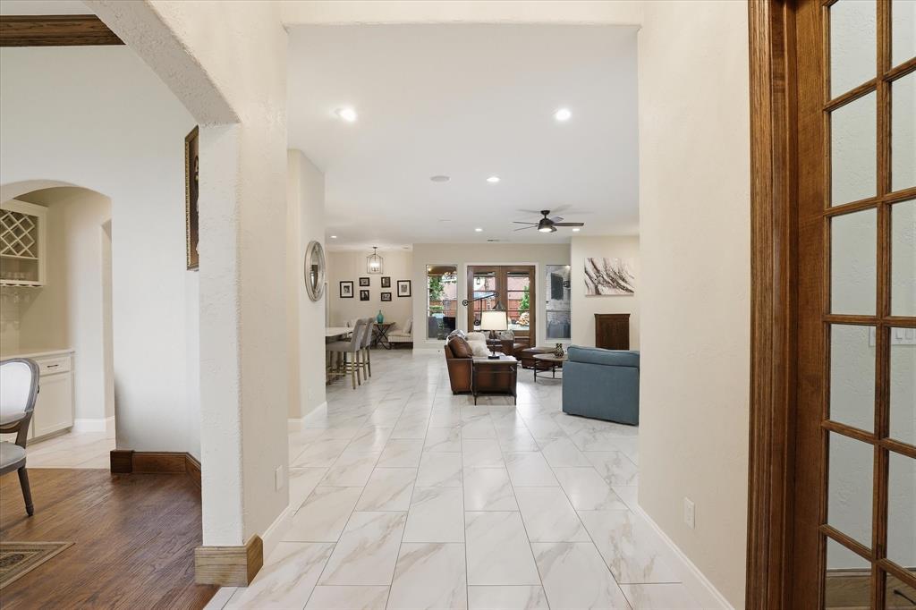 5832 Creek Crossing Lane