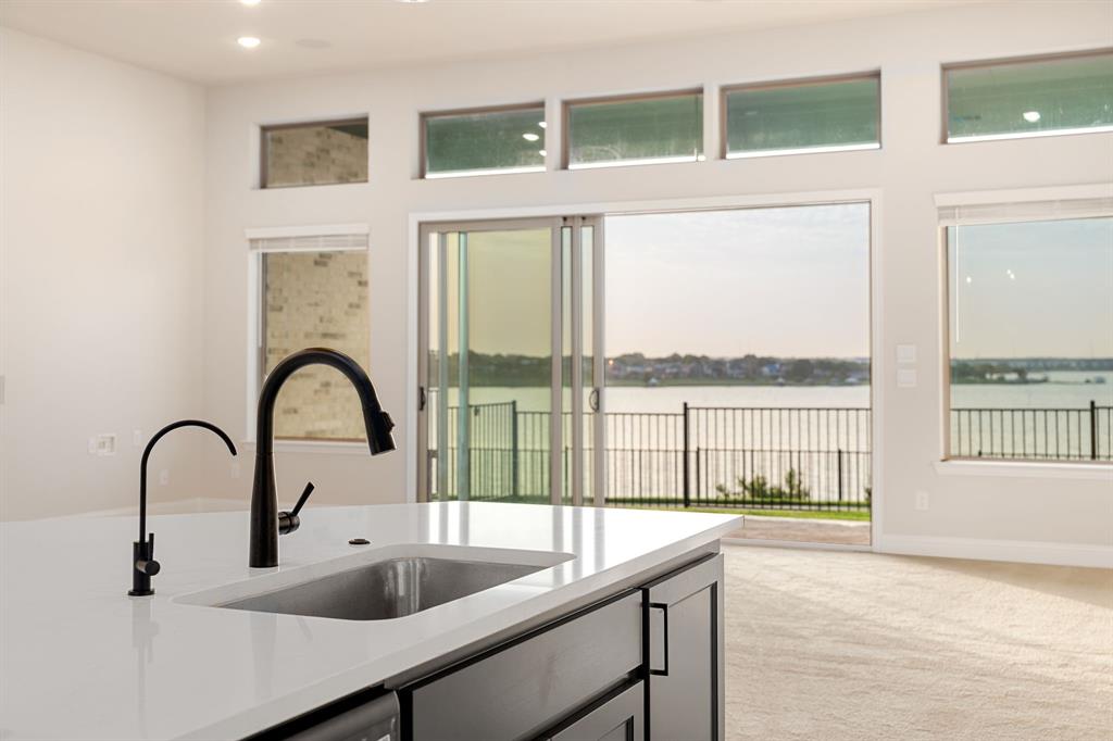 Lake Pk - Residential Lease