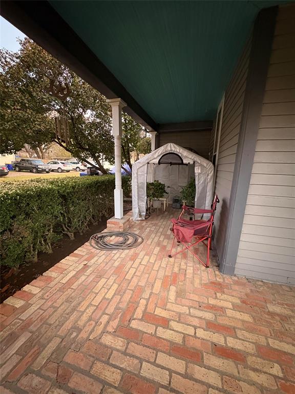 818 E Elm Street