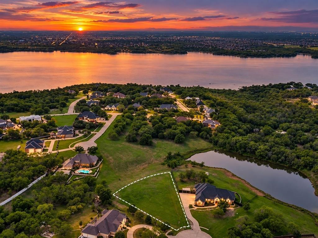 1036 Lighthouse Court