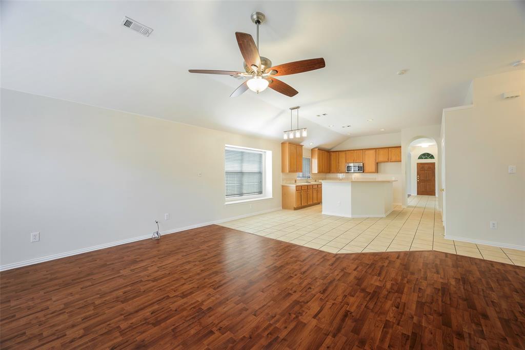 6101 Apache Drive