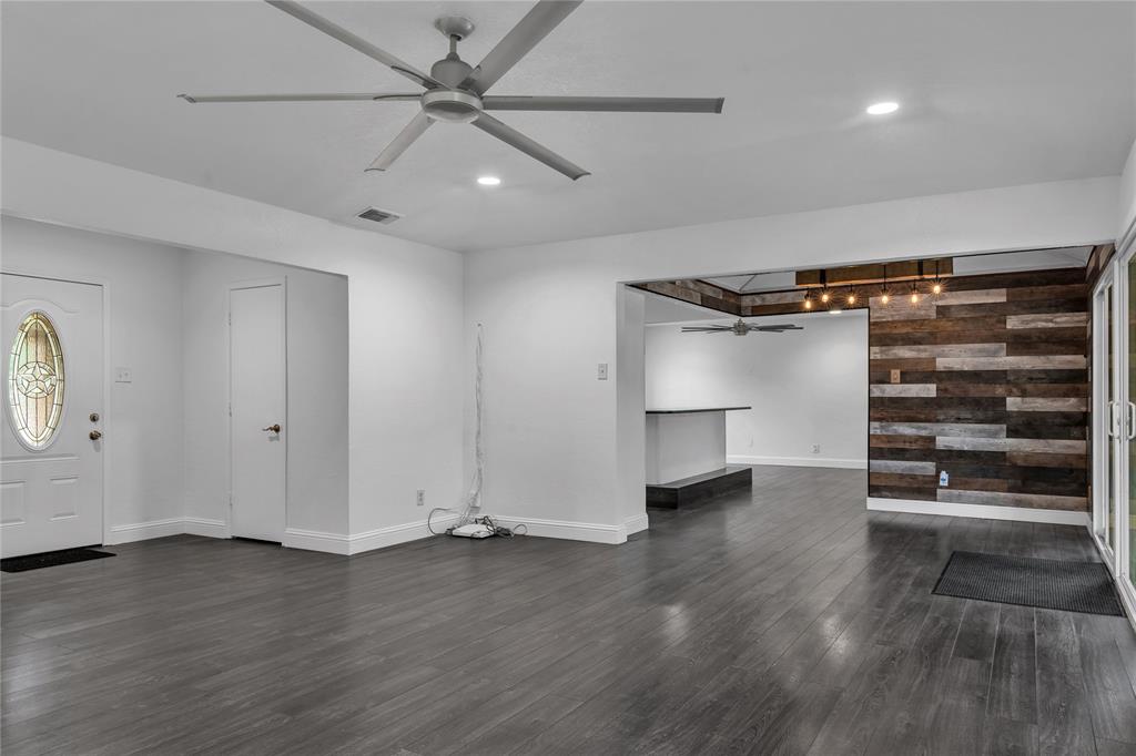 203 Lariat Trail