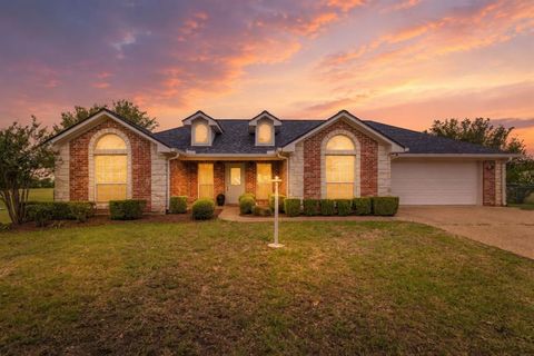 Photo of 1007 Morning Star Circle, China Spring, TX 76633 (MLS # 21276910)