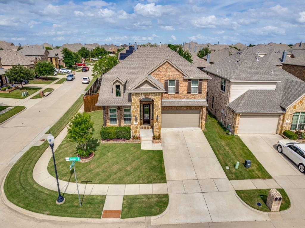 401 Tanner Square