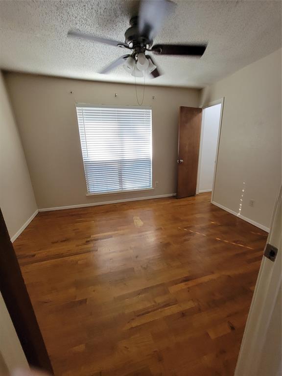 Oaks On The Lane Condo Ph 01 - Residential Lease