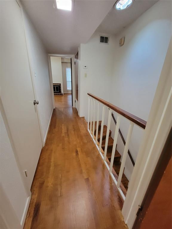 Oaks On The Lane Condo Ph 01 - Residential Lease