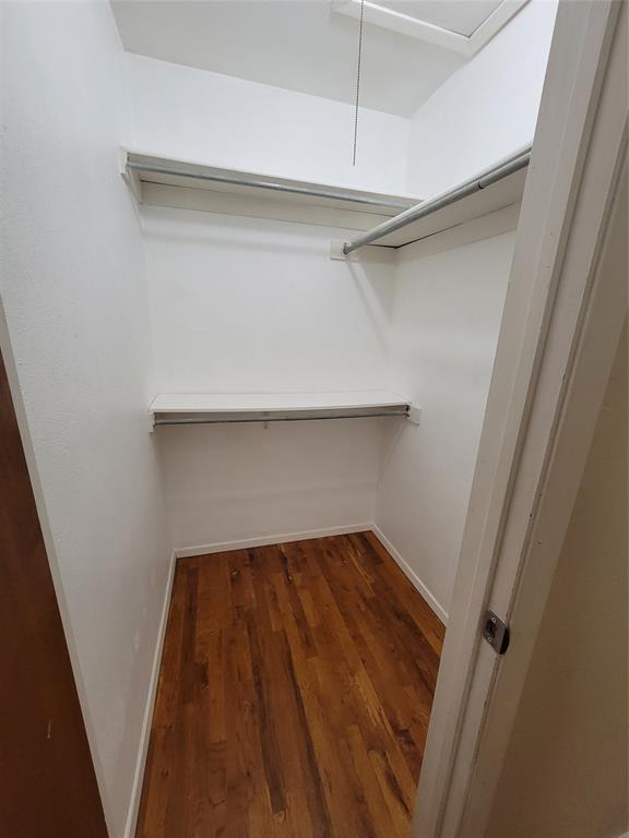 Oaks On The Lane Condo Ph 01 - Residential Lease