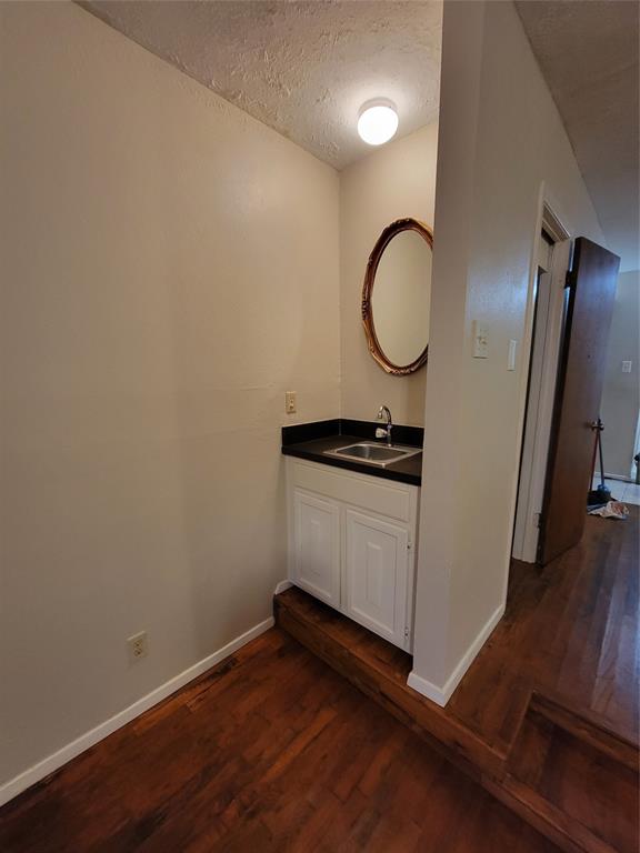 Oaks On The Lane Condo Ph 01 - Residential Lease