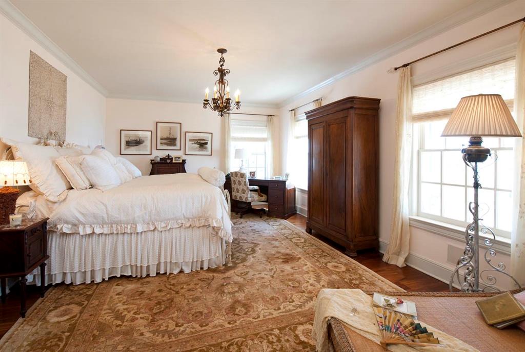 SHORE ACRES - Residential