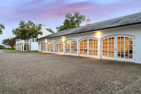 Tiny photo for 4009 W Lawther Drive, Dallas, TX 75214 (MLS # 21011840)