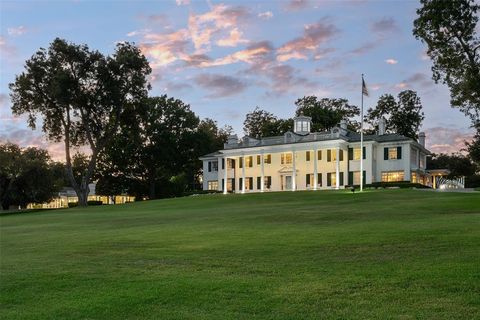 Tiny photo for 4009 W Lawther Drive, Dallas, TX 75214 (MLS # 21011840)