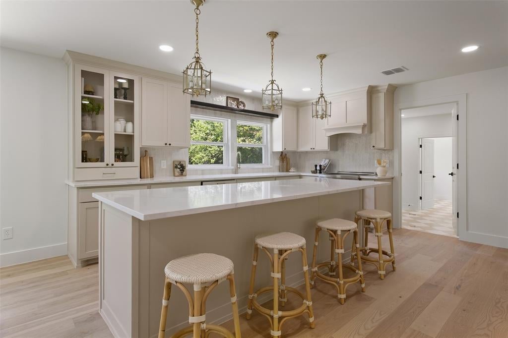 4124 Shannon Drive
