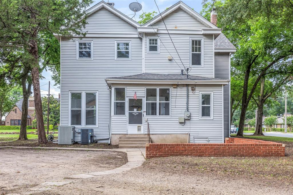 721 W Washington St.