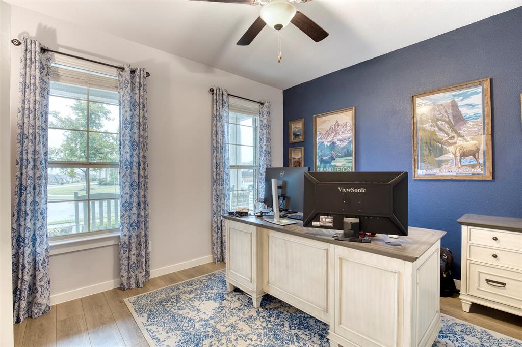 1317 Meadowlark Lane