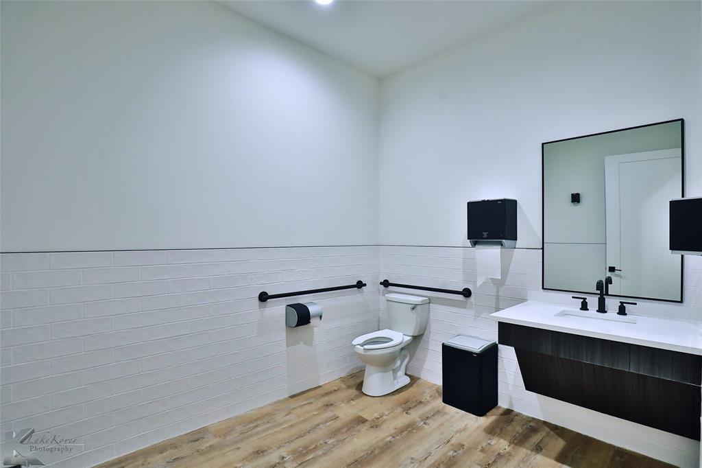 Antilley Road West Add - Commercial Lease