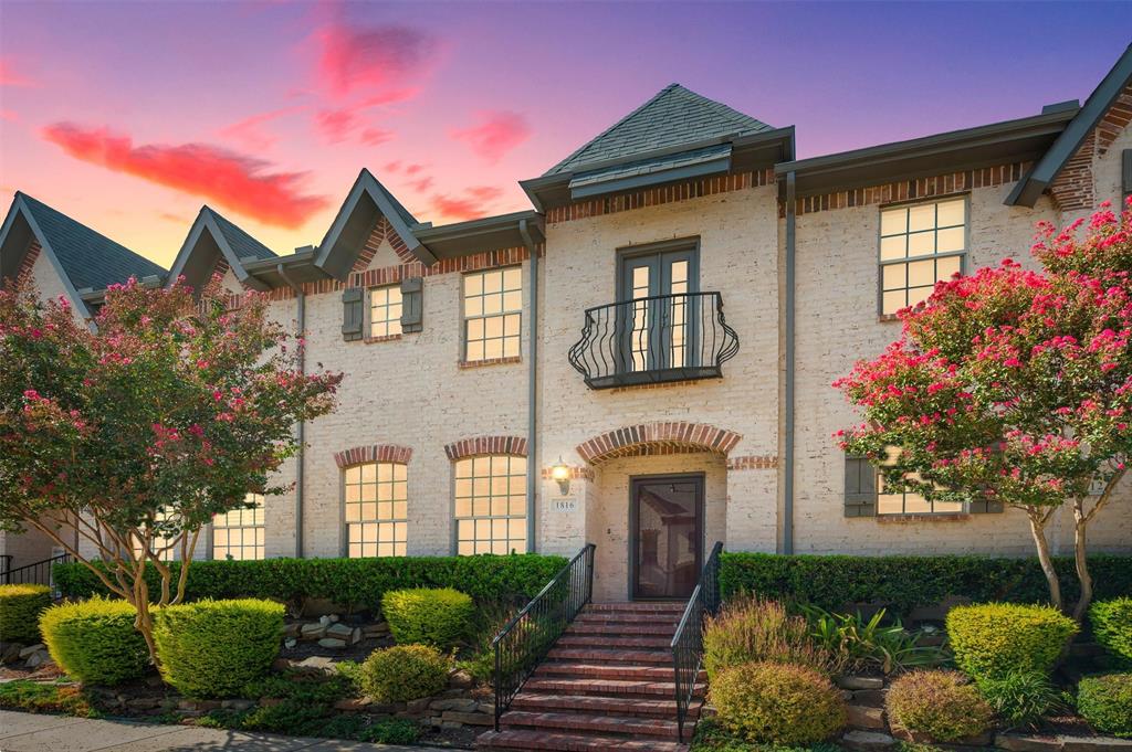 1816 Desoto Drive