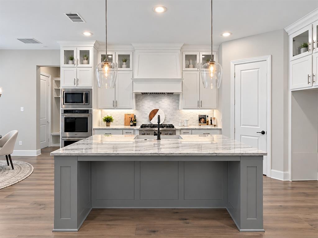 6229 Habersham Way