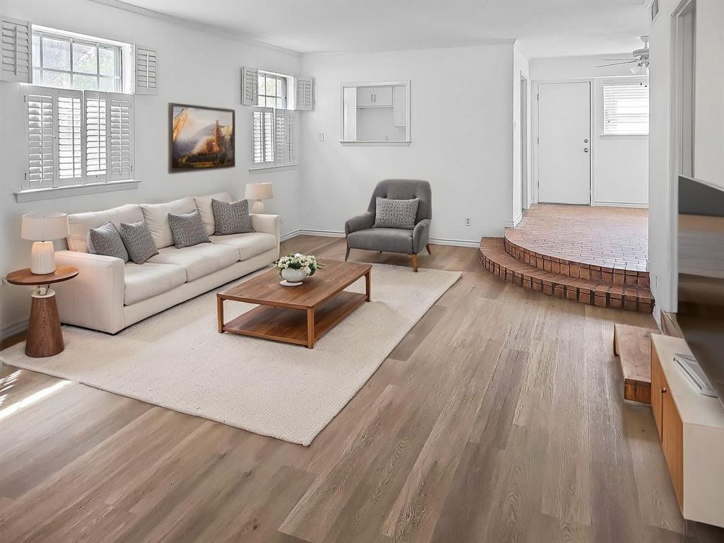 3925 Inwood Road 1020