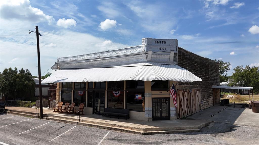 700 Main Street