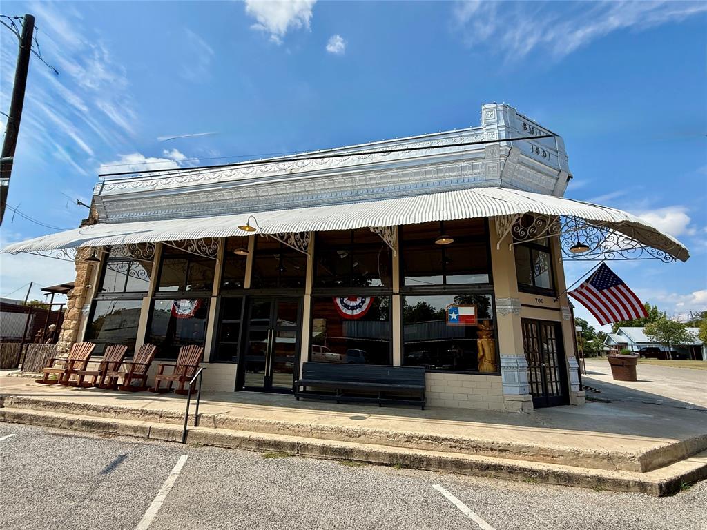 700 Main Street