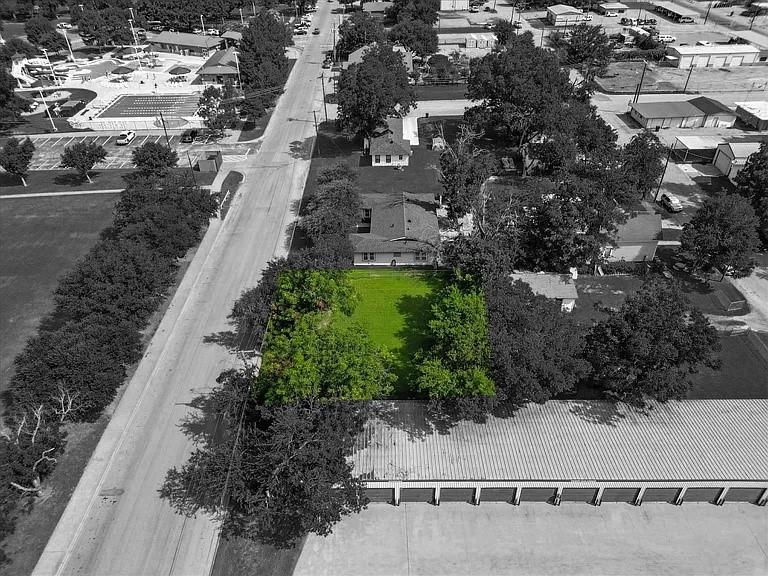 Original Cleburn - Land