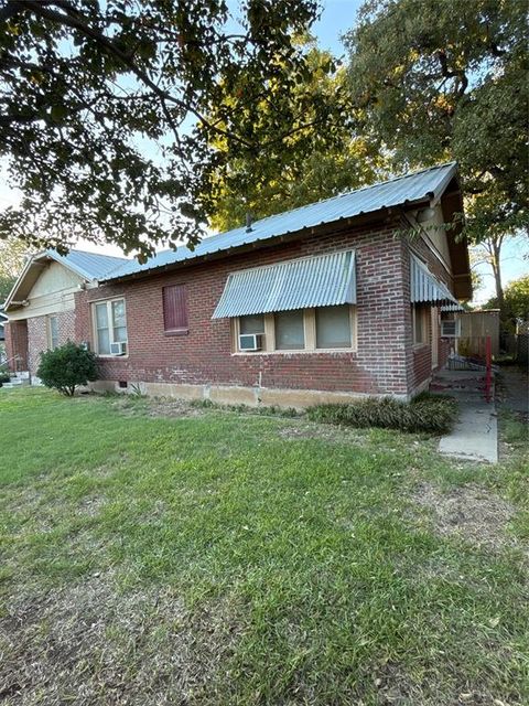 A home in Brownwood