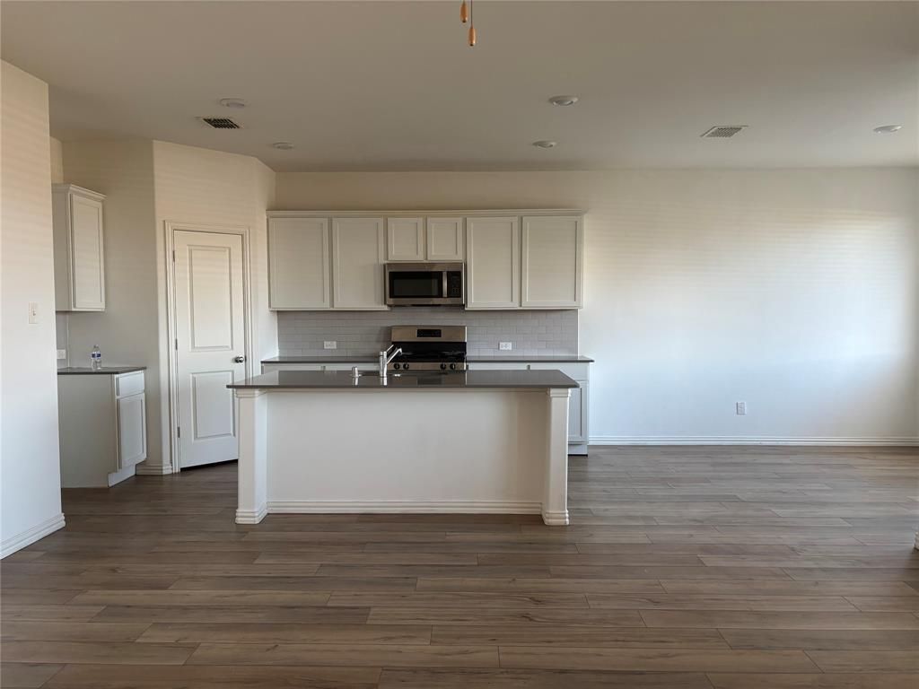 Photo of 5748 Morvich Dr, Forney, TX 75126 (MLS # 21185553)