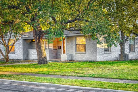 2370 San Marcus Avenue Dallas TX 75228