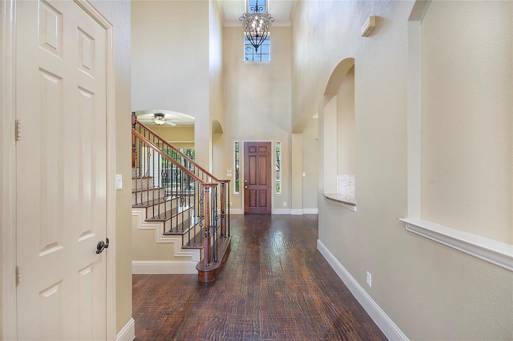 829 Oxford Court