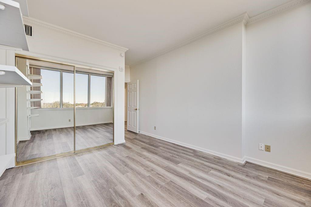 Bonaventure Condo - Residential