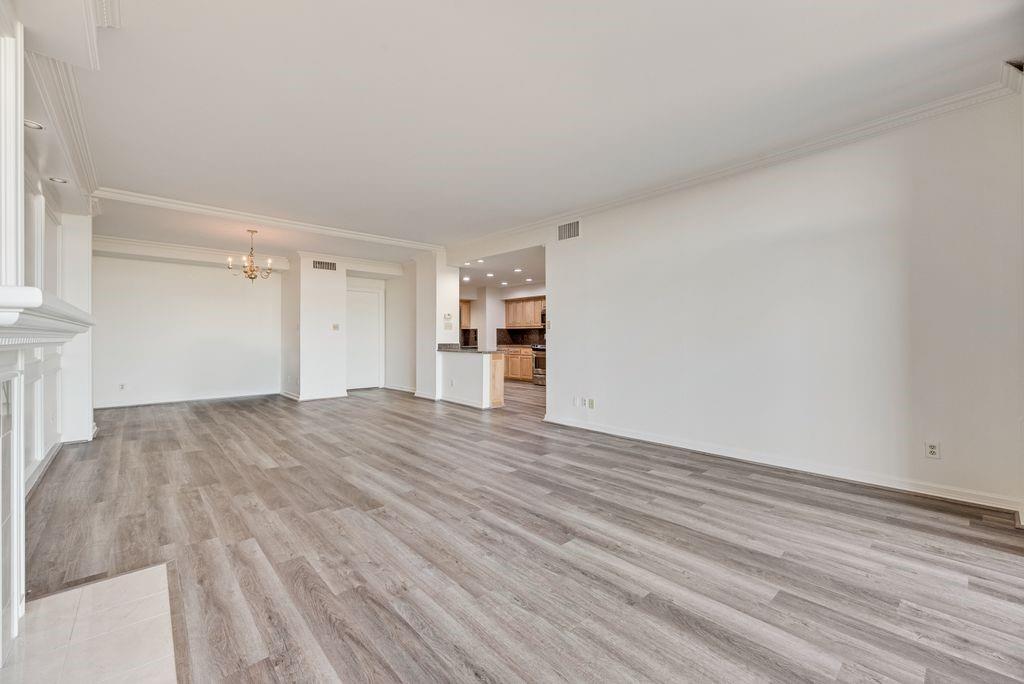 Bonaventure Condo - Residential