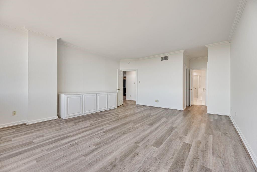 Bonaventure Condo - Residential