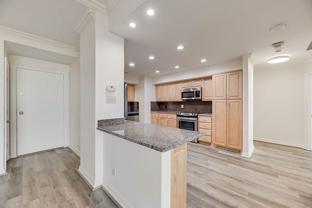 Bonaventure Condo - Residential