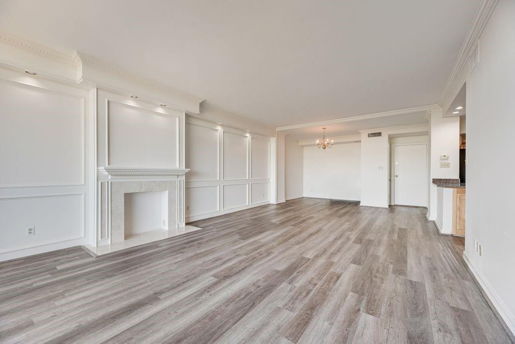 Bonaventure Condo - Residential