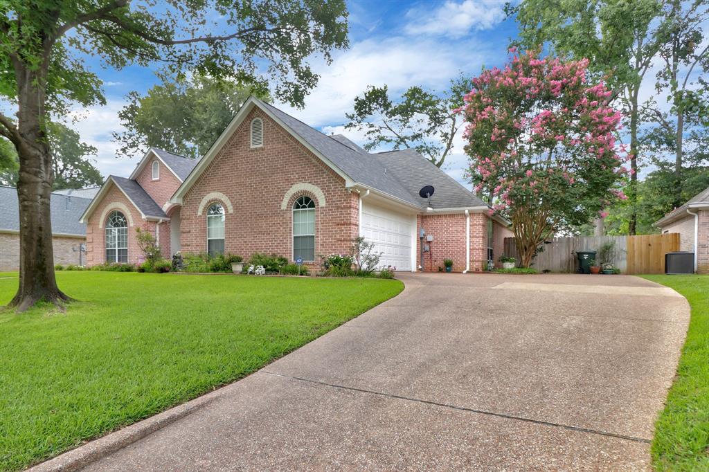 1212 Parkview Drive