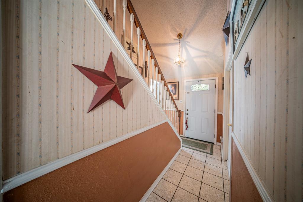 1127 Willow Creek Drive