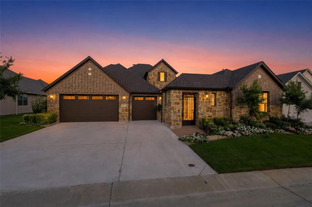 8113 Cocobolo Drive