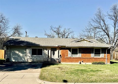 Photo of 4704 Carlyle Drive, Fort Worth, TX 76132 (MLS # 21208427)