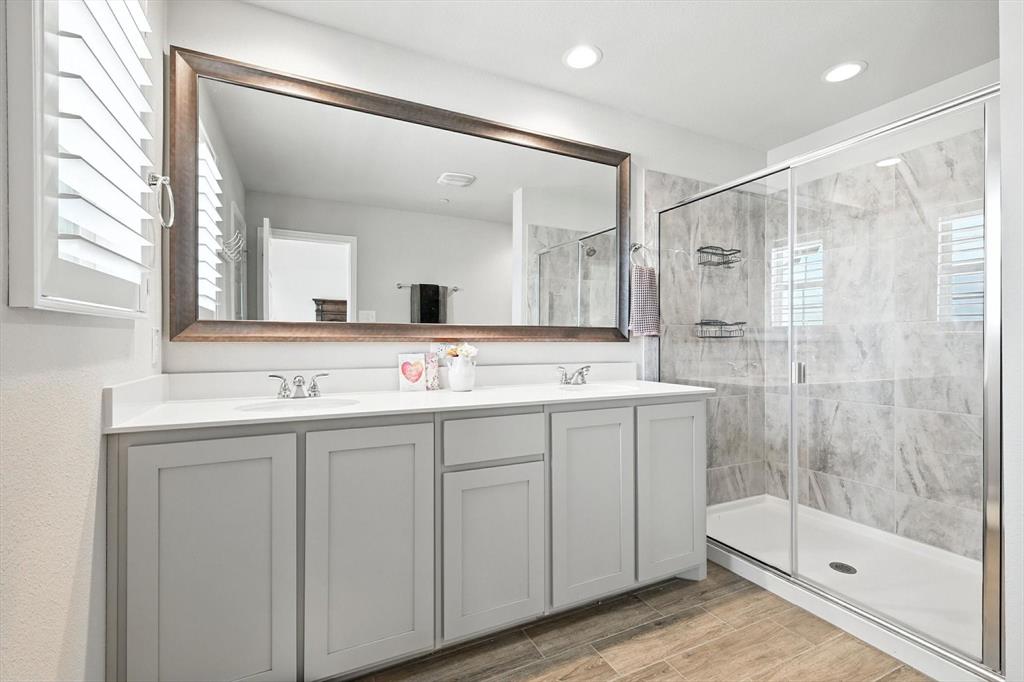 Bursey Road Twnhms - Residential