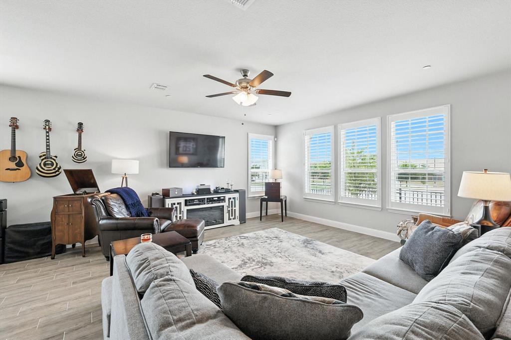 Bursey Road Twnhms - Residential