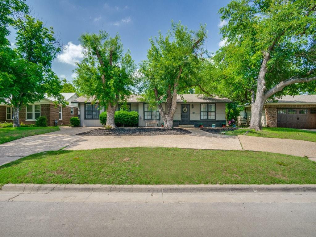 3644 W Seminary Drive
