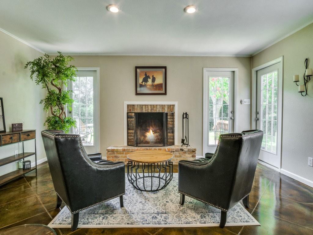 3644 W Seminary Drive